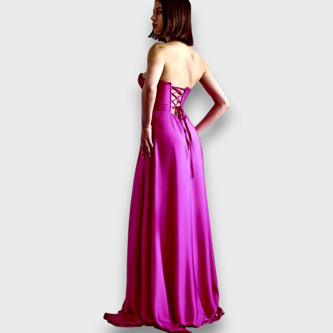 Victoria – Schulterfreies Abendkleid mit Rückenschnürung - Image 17