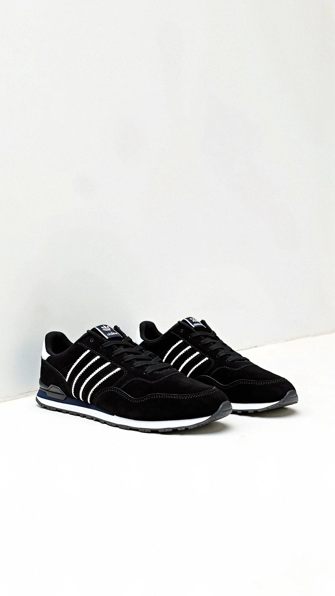 Vishalet Sportliche Sneakers - Image 5