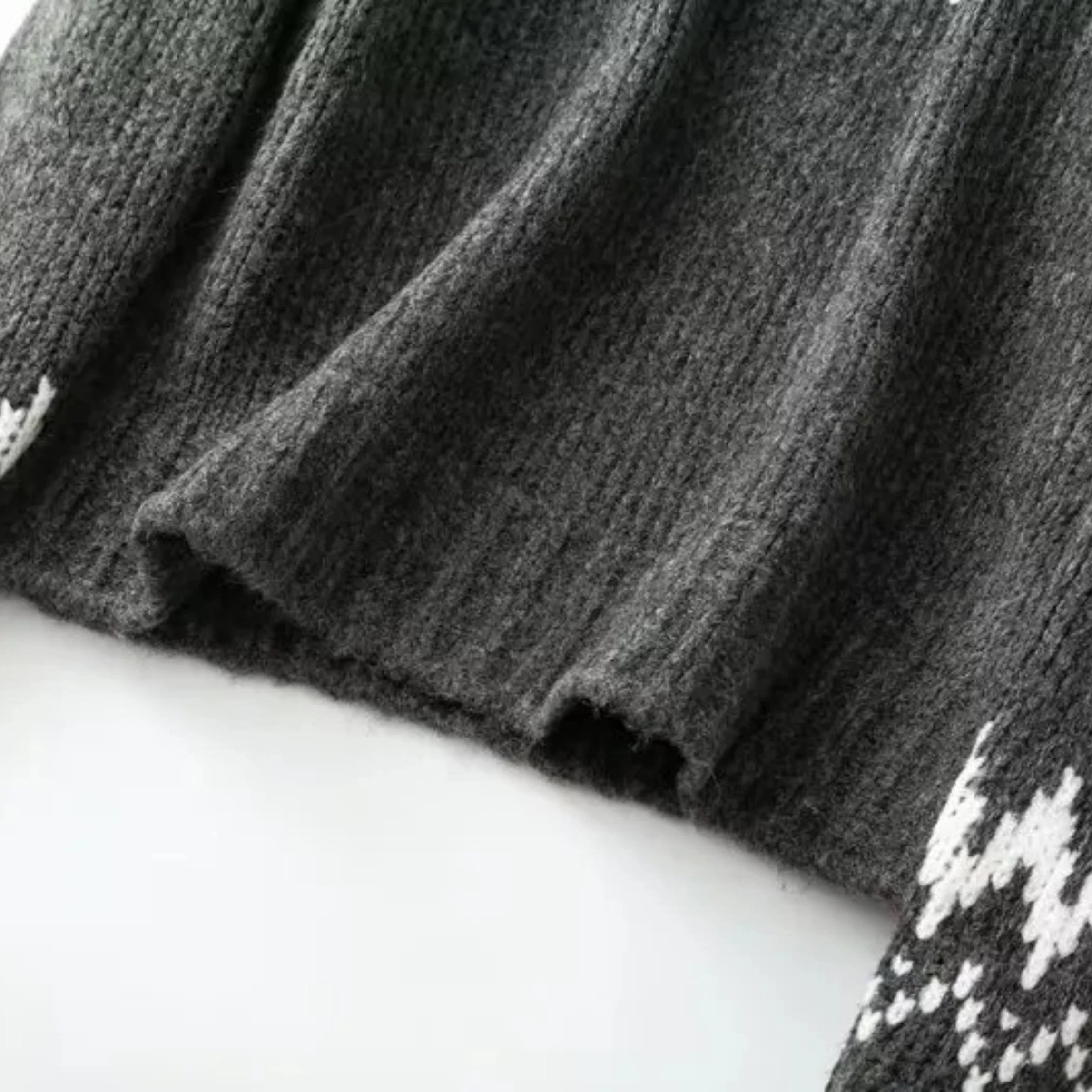 WARMER WOLLPULLOVER | WEICHER, WARMER KOMFORT - Image 2