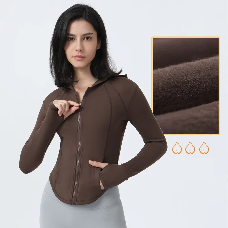 Werosa | Atmungsaktive Fitnessjacke für Damen Winter - Image 2