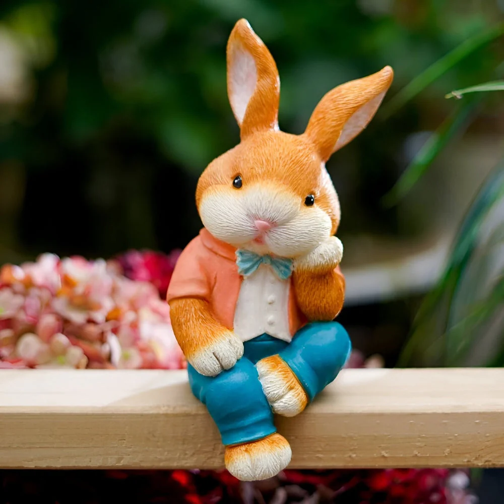 WhimsiBunny – Sitzende Kaninskulptur für spielerische und moderne Schreibtisch- oder Regaldekoration - Image 5