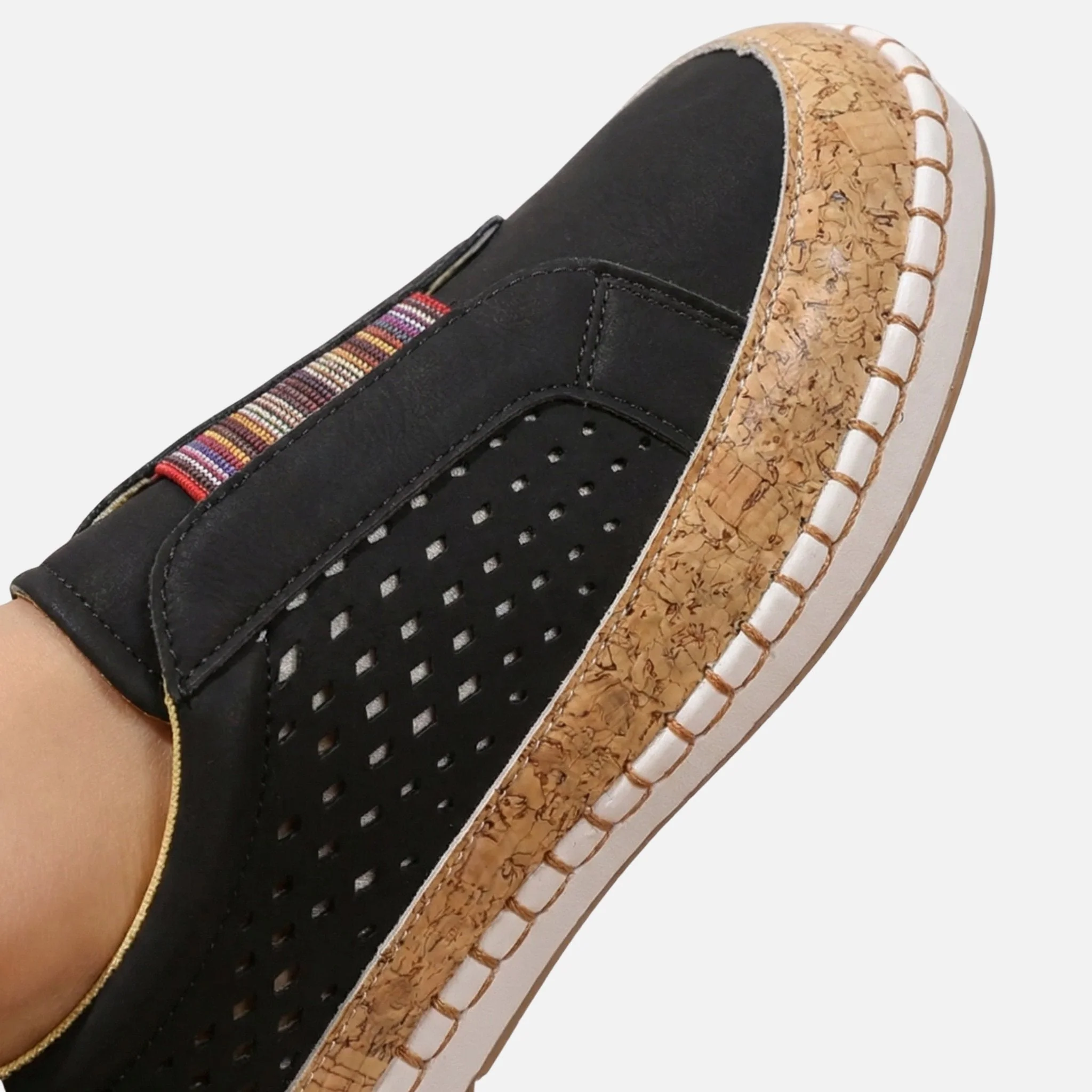 Hanna | Damen Wildleder Slip-On Plateau Sneaker Perforation – Plateau Slip-On - Image 5