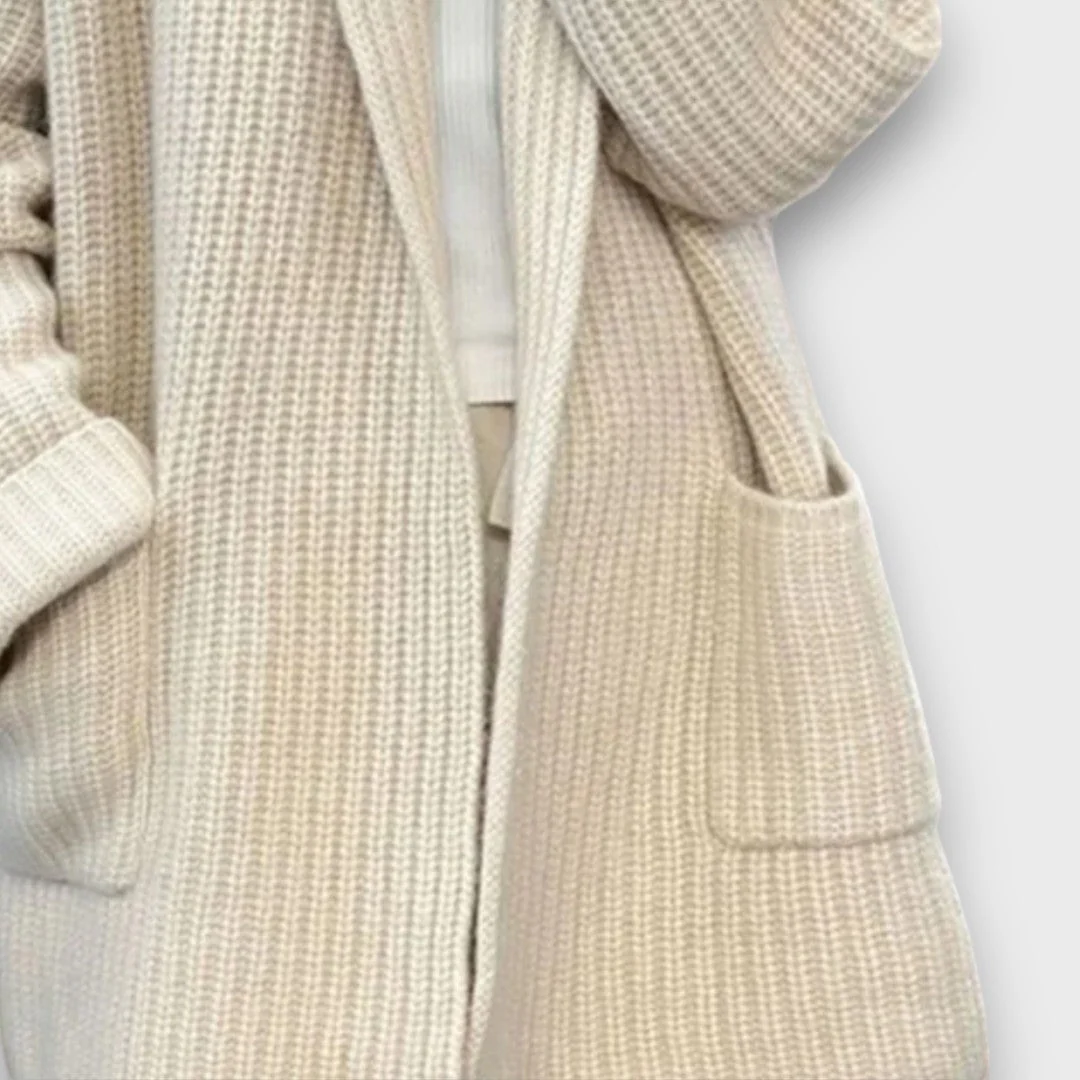 Winnie – Strickjacke mit Taschen - Image 3