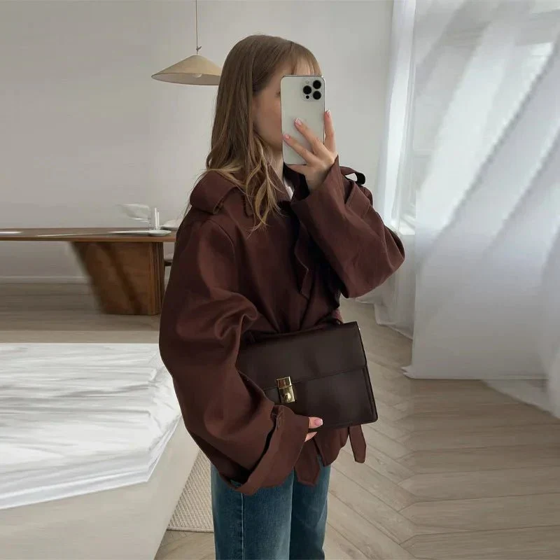 Yalin | Kurzer Trenchcoat Mit Gürtel - Image 5