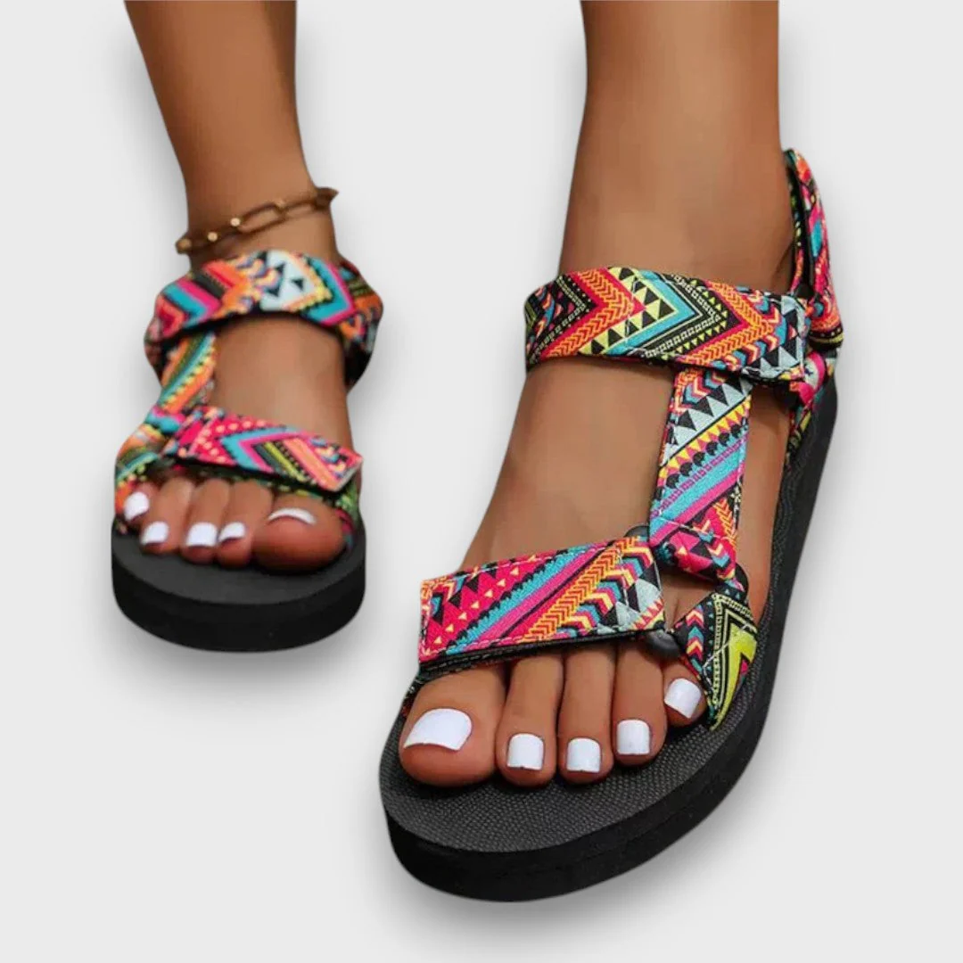 Zanika – Outdoor-Sandalen mit Ethno-Flair