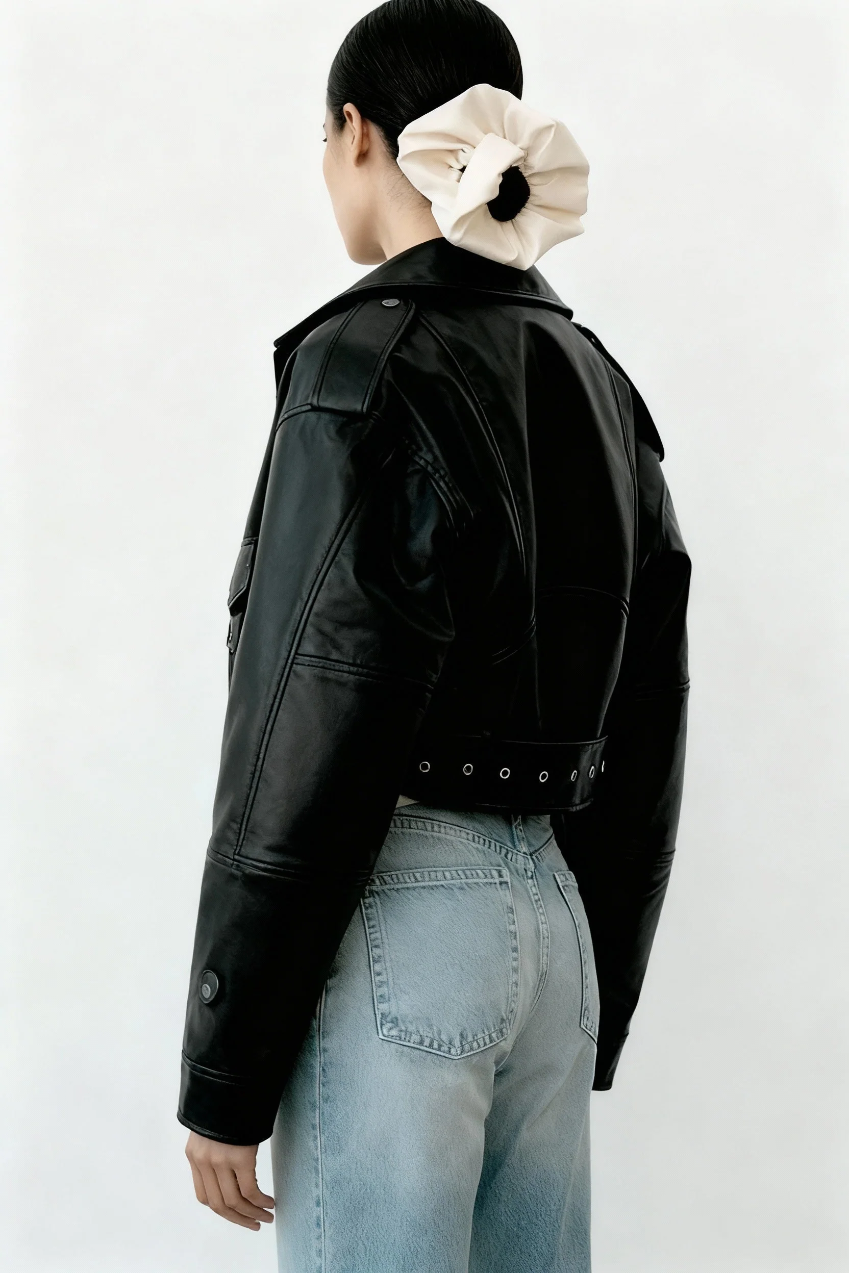 Zira | Damen Lederjacke Kurz Biker Stil Mit Gürtel - Image 3