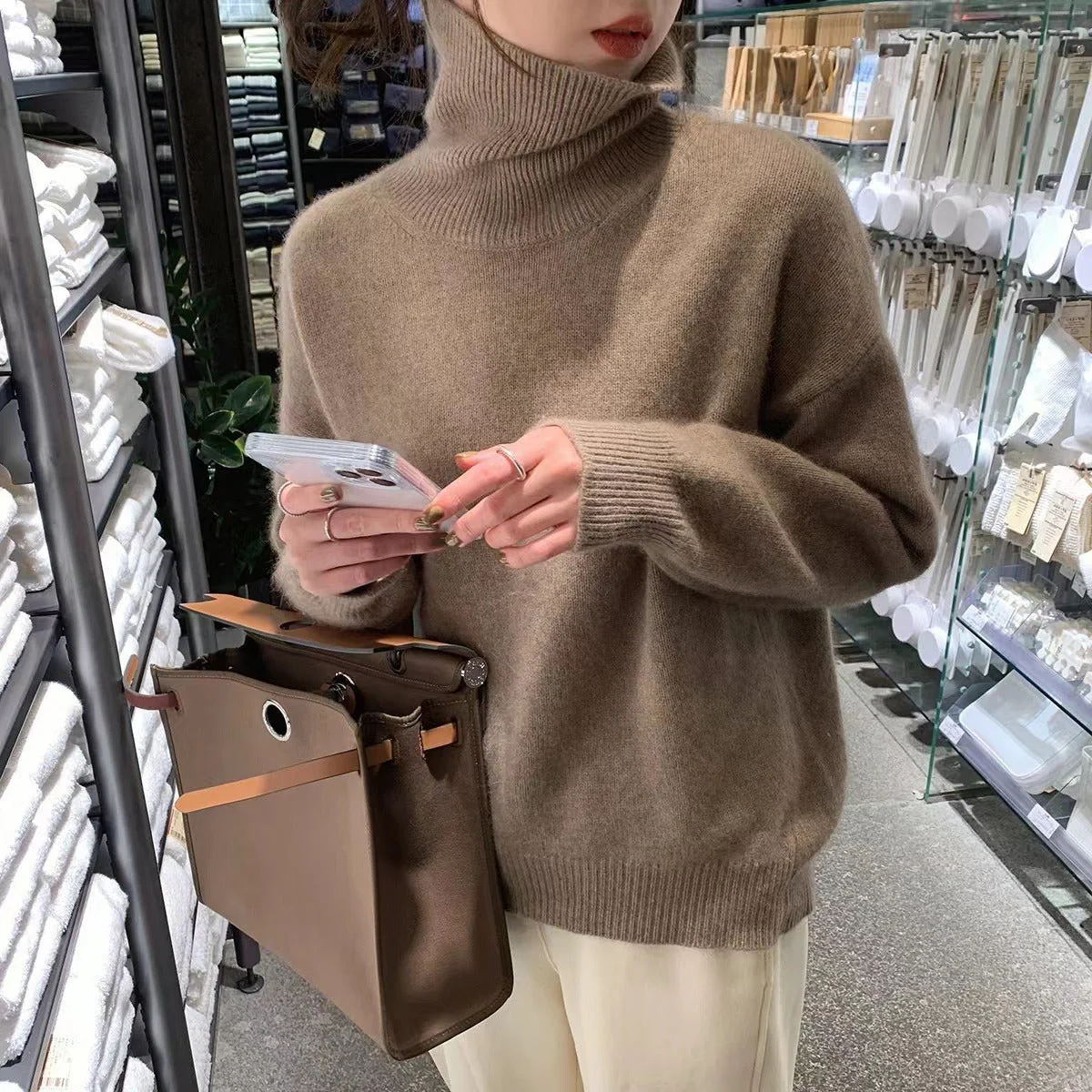 Zora | Eleganter Rollkragenpullover für Damen Freizeit - Image 4