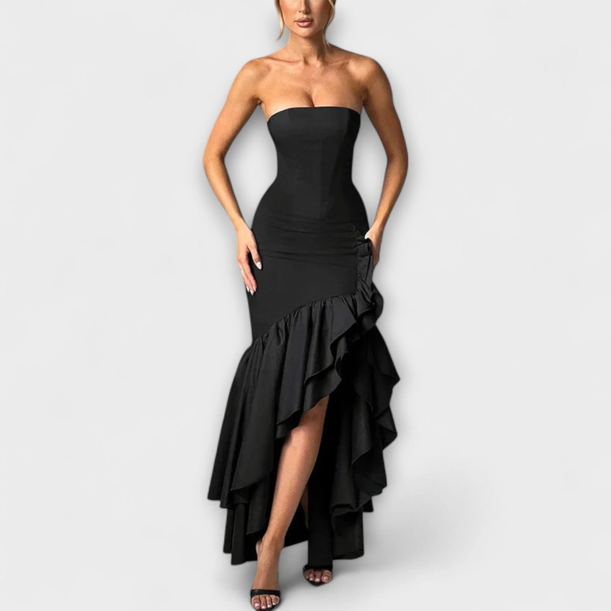 Zuri - Asymmetrisches Off-Shoulder Maxi-Kleid in Slim Fit